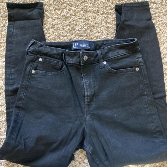 Black high rise jeans from Gap - Picture 2 of 4